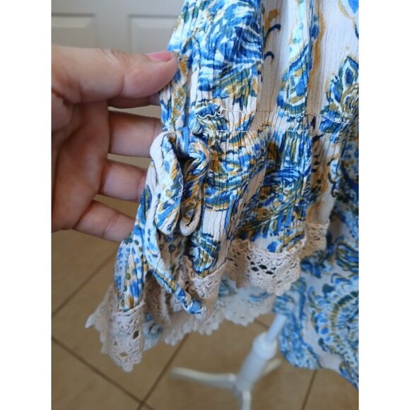 Democracy Womens Blouse Flared Sleeve Blue Paisley  Bohemian Top 1X  Peasant - Picture 7 of 16
